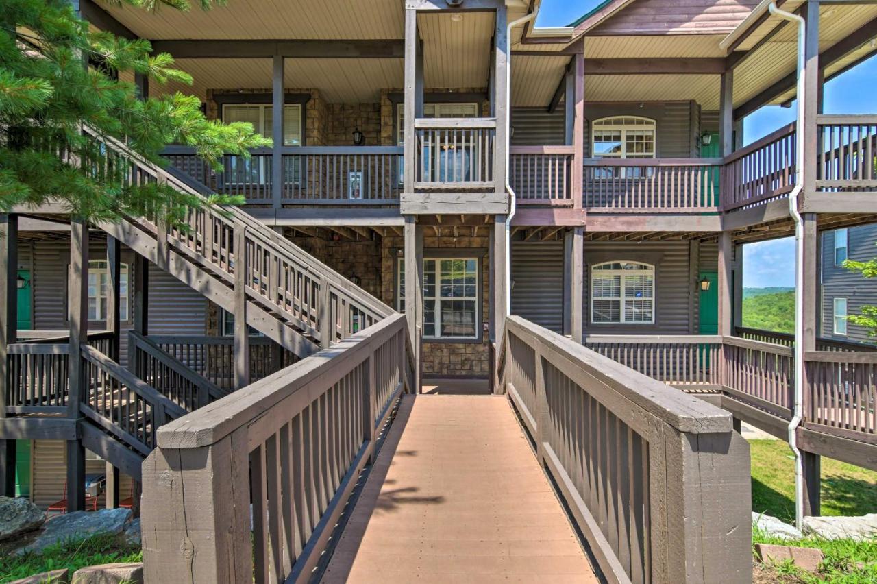Luxe Branson Retreat With Mtn Views And Pool Access! Apartman Kültér fotó
